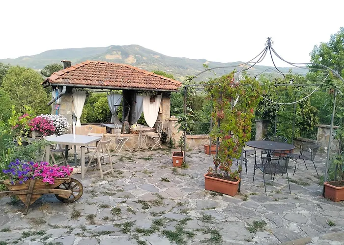 Bed & Breakfast La Corte Dei Cerri- Il Piccolo Frassinoro